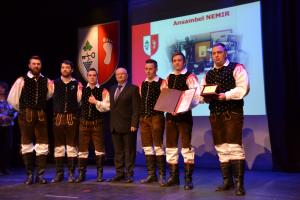 OMT - obcinski praznik 14032017 (11) - Ansambel Nemir, priznanje OMT